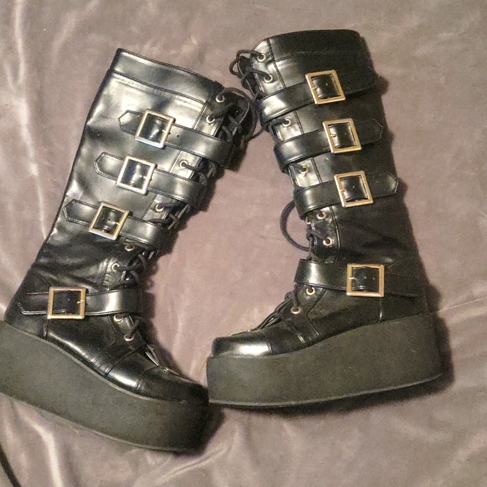 Buckle up Boots